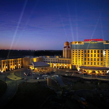 Hollywood Casino St. Louis Hotel Мериленд Хайтс Екстериор снимка