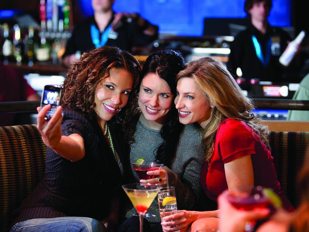 Hollywood Casino St. Louis Hotel Мериленд Хайтс Екстериор снимка