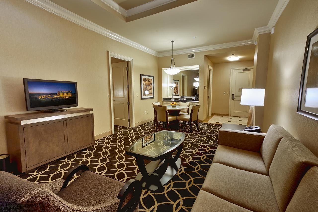 Hollywood Casino St. Louis Hotel Мериленд Хайтс Екстериор снимка