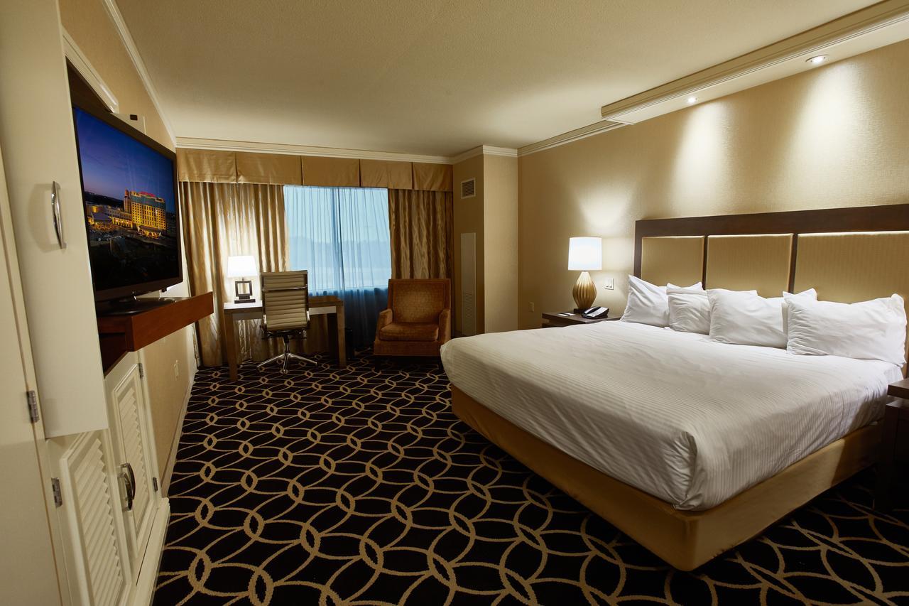 Hollywood Casino St. Louis Hotel Мериленд Хайтс Екстериор снимка