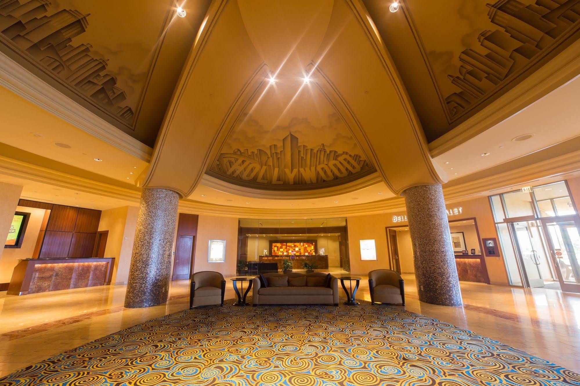 Hollywood Casino St. Louis Hotel Мериленд Хайтс Екстериор снимка