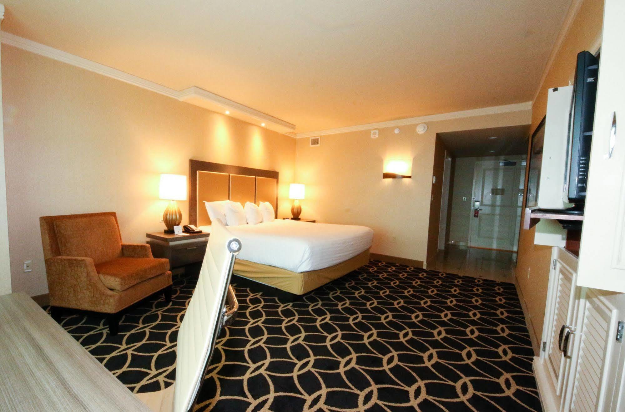 Hollywood Casino St. Louis Hotel Мериленд Хайтс Екстериор снимка